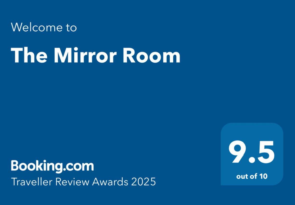 וליקו טורנובו The Mirror Room מראה חיצוני תמונה